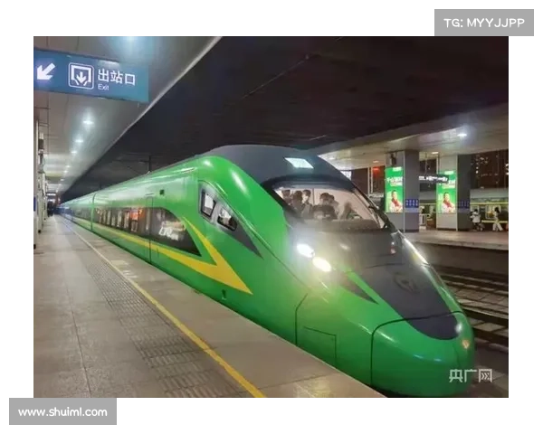 “绿巨人”有啥不一样？100秒揭秘新型普速复兴号动车组